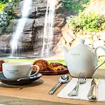 6717 Nature & Le Clos Des Delices 4*