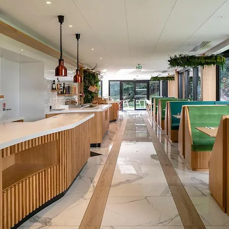 6717 Nature & Le Clos Des Delices Hotel