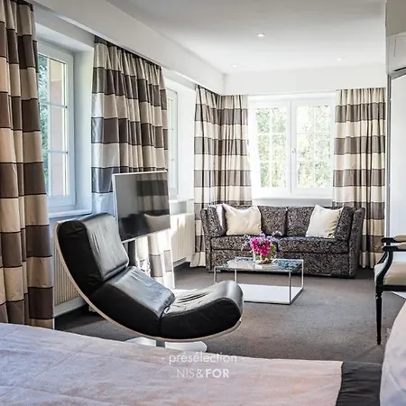 6717 Nature & Le Clos Des Delices 4*