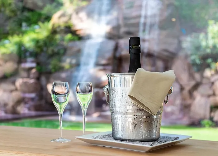 6717 Nature & Le Clos Des Delices Hotel