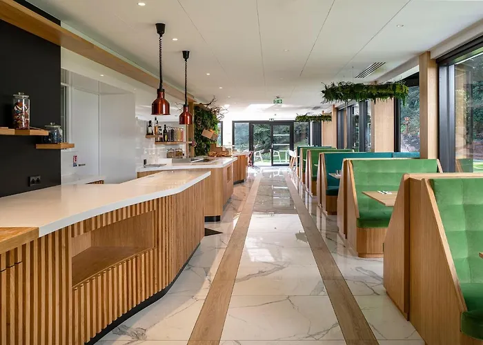 6717 Nature & Le Clos Des Delices Hotel