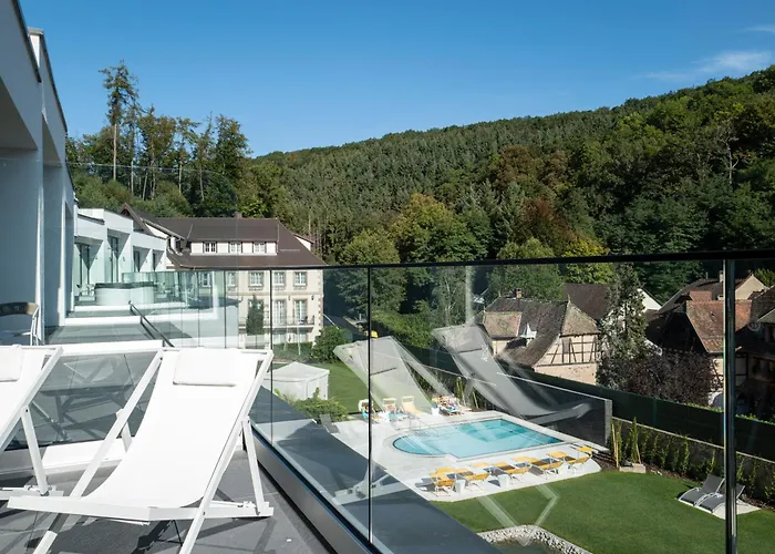 6717 Nature & Le Clos Des Delices Hotel 4*