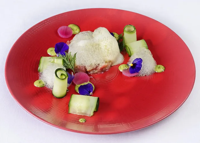 6717 Nature & Le Clos Des Delices Hotel 4*