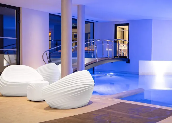 6717 Nature & Le Clos Des Delices Hotel