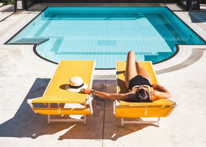 6717 Nature & Le Clos Des Delices Hotel